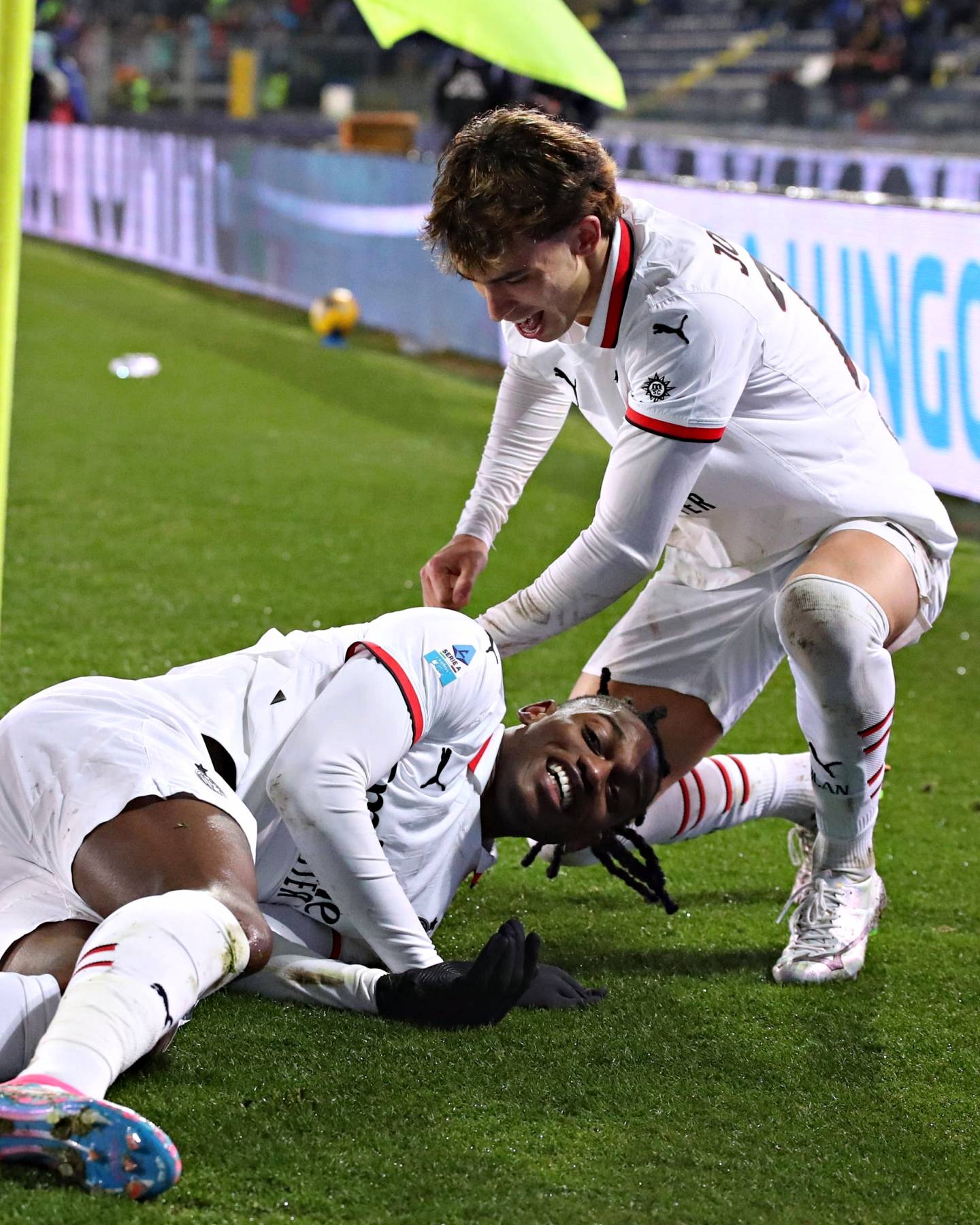 赛后AC米兰备战社区盾，绝杀压哨细节曝光，气氛紧张，心理建设被强调的简单介绍